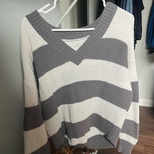American Eagle knitted sweater